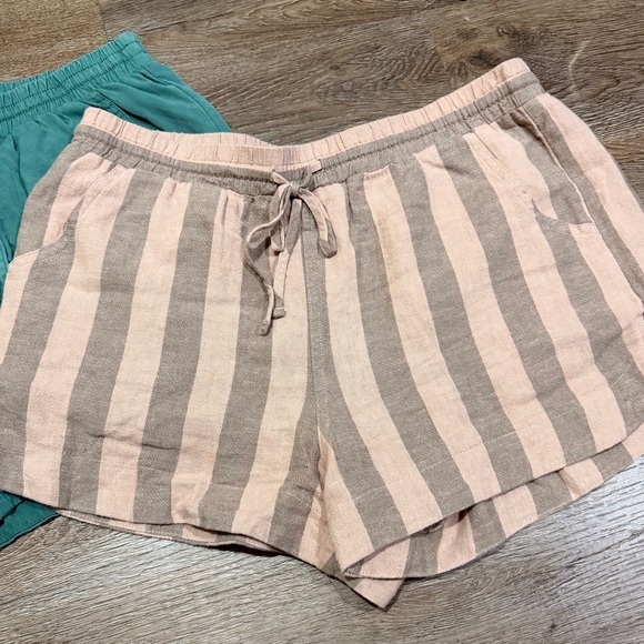 Universal Thread Linen Drawstring Shorts Bundle - Picture 2 of 7